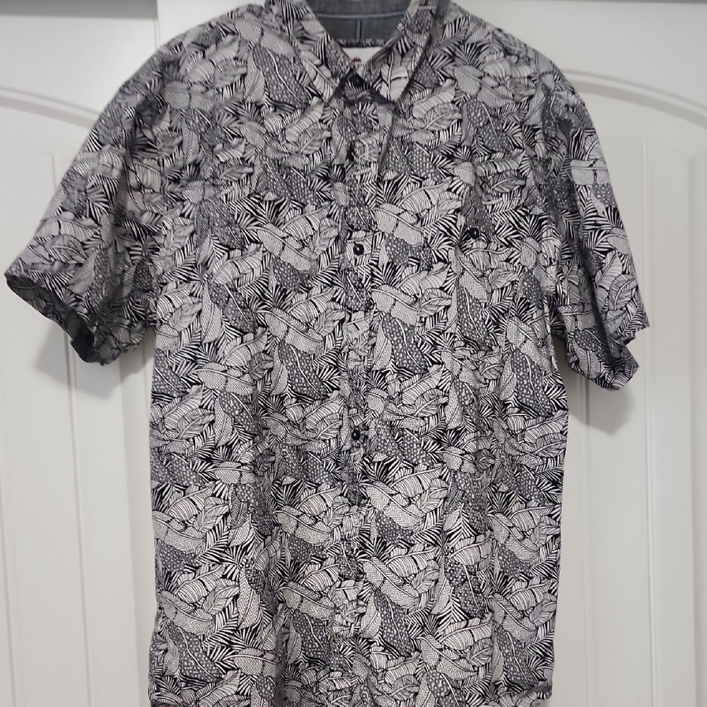 Black and White Casual Button Down Shirt with Intricate Pattern
